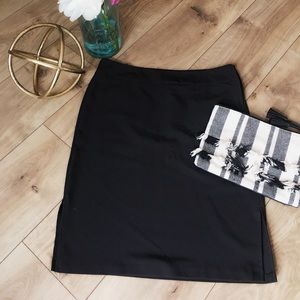 New Black Pencil skirt NWT Large